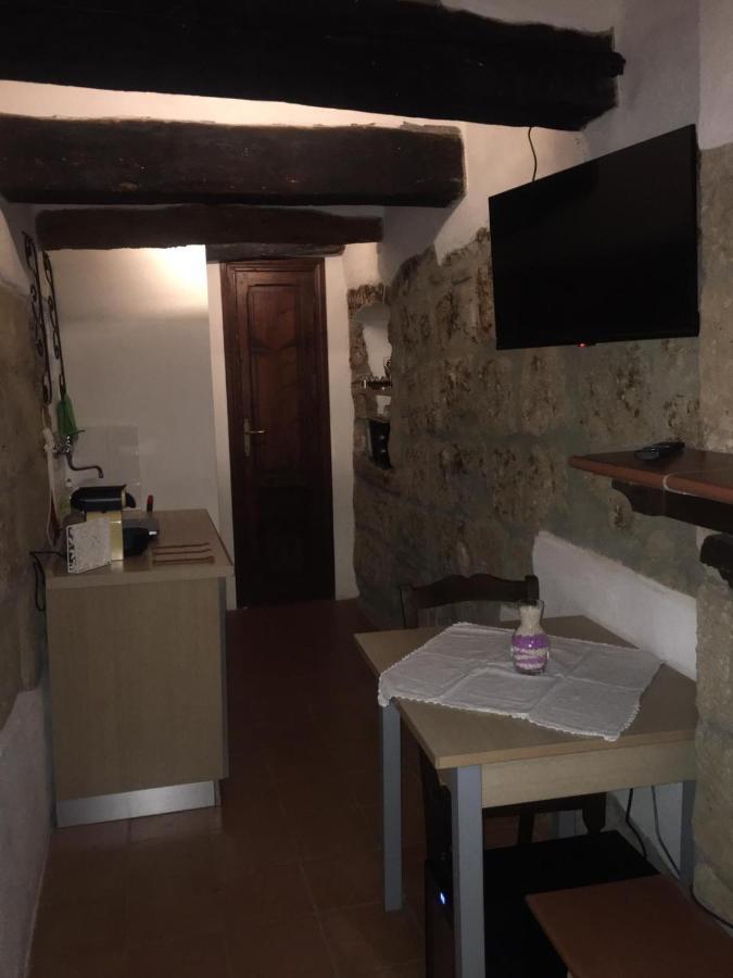 Il Nido Di Polly Apartment Питиляно Екстериор снимка